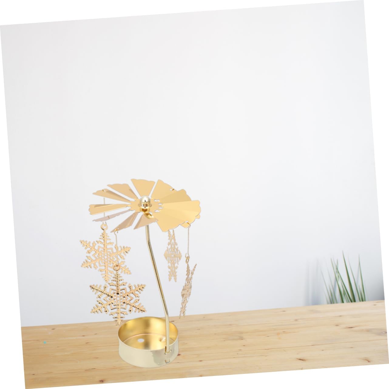 Cabilock Snowflake Rotating Candleholder