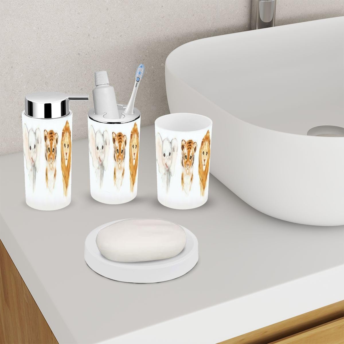 6 Piece bathroom accessory set with funny animal theme
