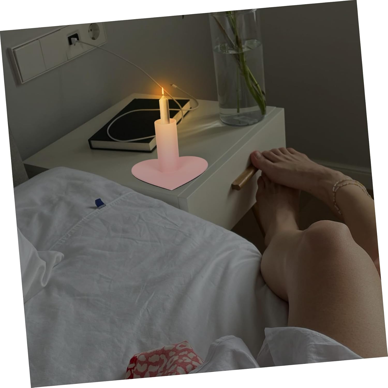 Prettyzoom Heart Candleholder Elegant Design