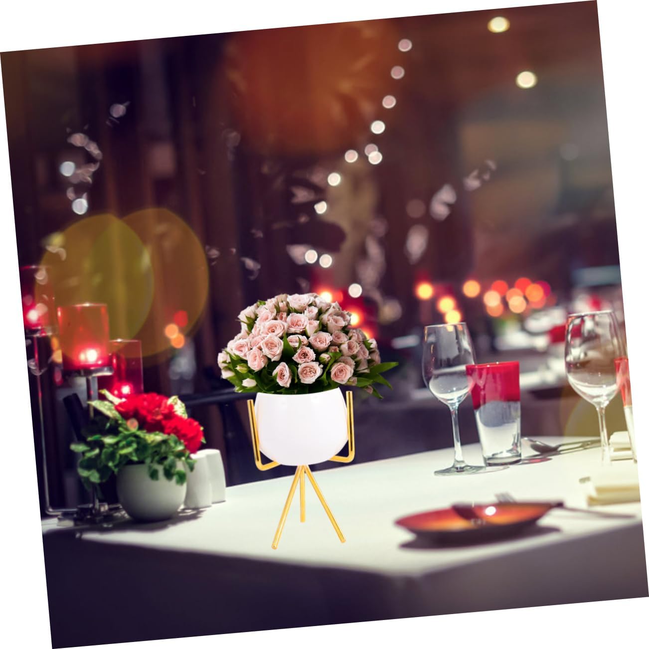 Sleek Candleholder for Weddings HomeDecoration