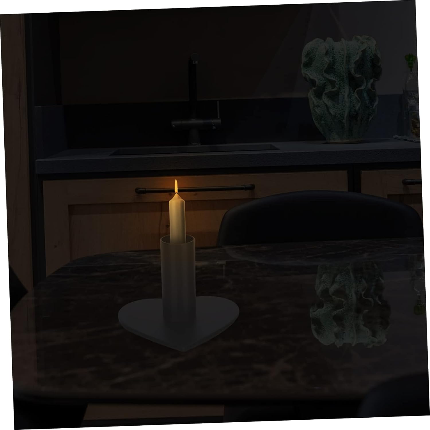 Elegant Black Iron Candle Holder for DJs - Heart-Shaped Compact Candle Rack