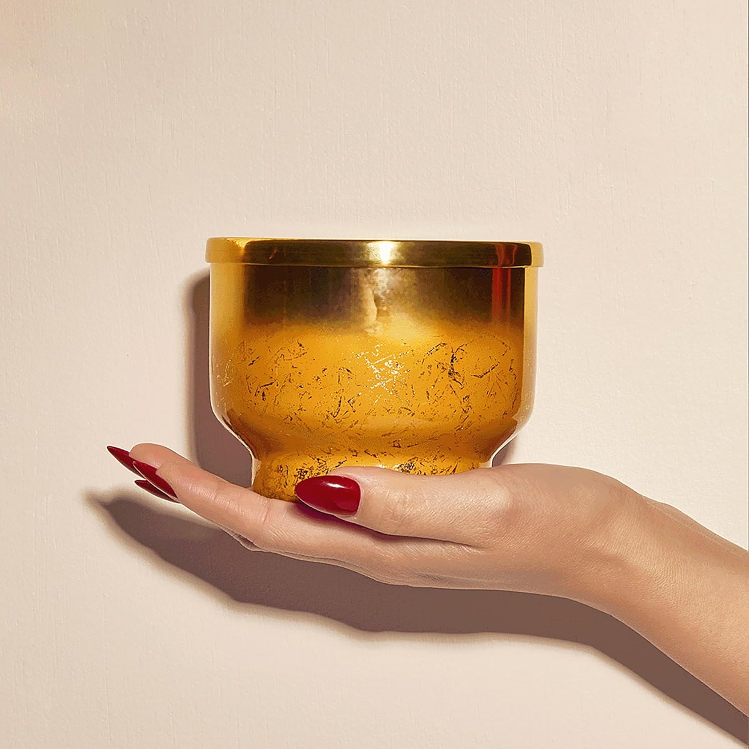 Instant Luxury Glimmer Jar Candles for the Holiday Season